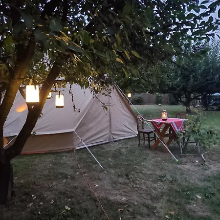 Tiszaglamping, The Belgian Hideaway Hotel Tiszacsege Exterior photo