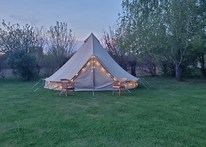 Tiszaglamping, The Belgian Hideaway