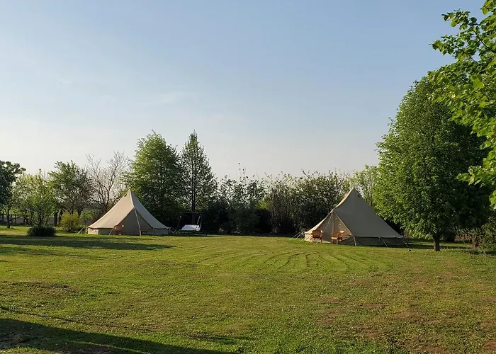 Tiszaglamping, The Belgian Hideaway