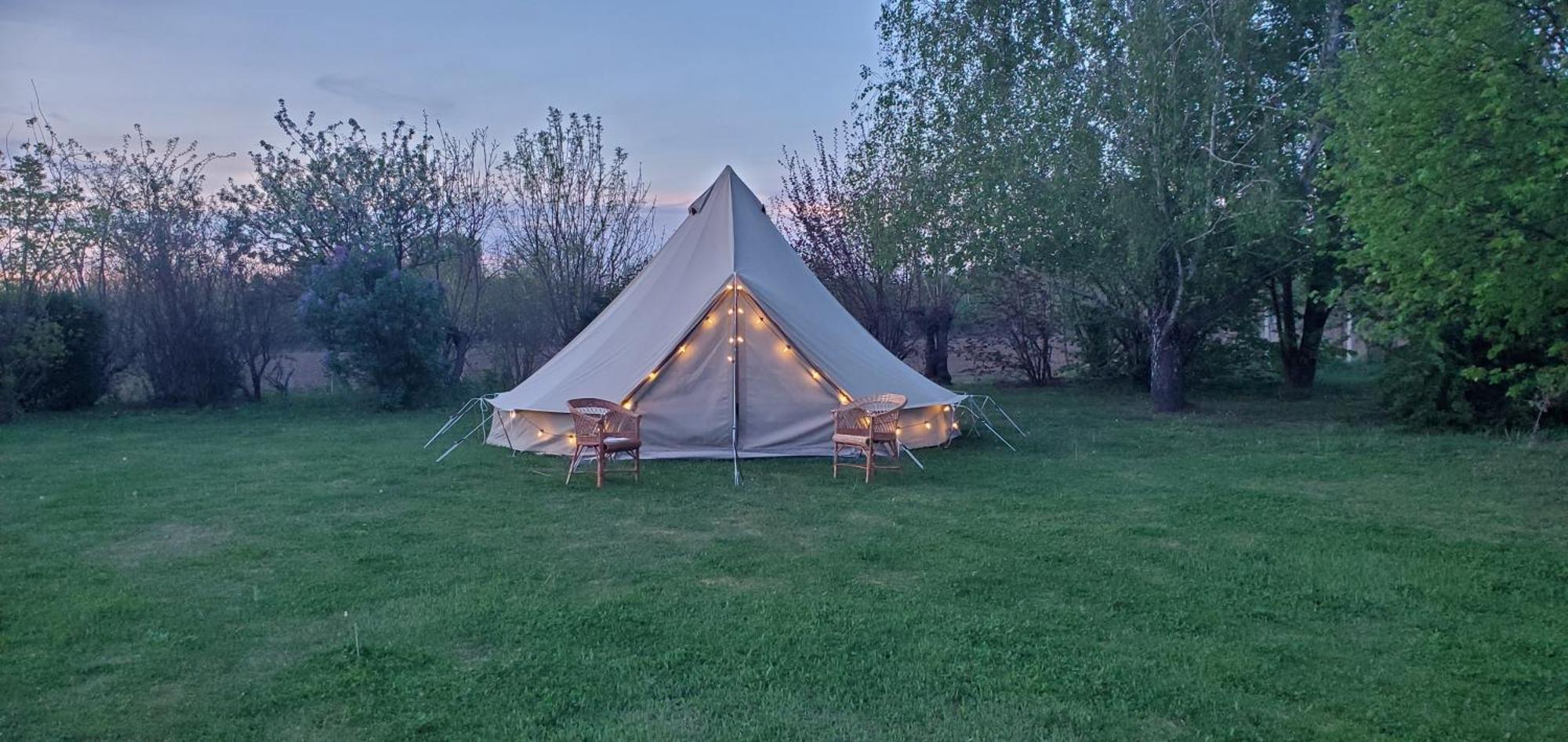 Tiszaglamping, The Belgian Hideaway